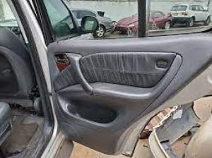 Puertas usadas y seminuevas de Mercedes Benz ML320