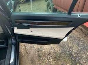 Puertas para BMW 733i y 740i