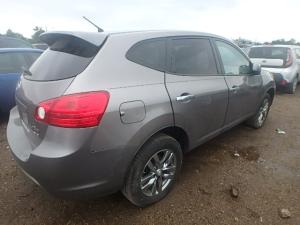 Venta de Vidrios Originales de Nissan Rogue 