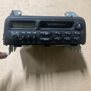 Estereos usados para Saturn L200