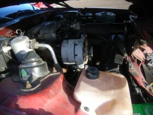 Venta de motores y accesorios Chevrolet Camaro 1985.