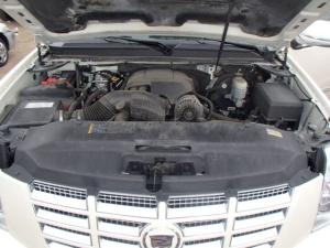 Venta de computadoras originales para Cadillac Escalade.