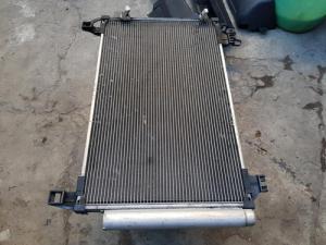 Condensadores Originales para Toyota Yaris