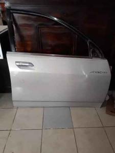 Puertas originales para Isuzu Axiom