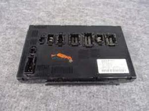 Computadoras originales para Mercedes Benz R350