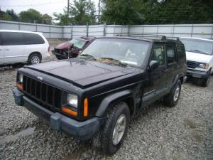 Venta de refacciones usadas Jeep cherokee 1995.