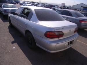 Venta de Autopartes usadas Chevrolet Malibu 2003.