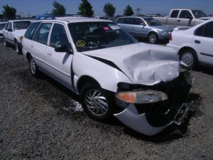 Accesorios y refacciones Ford escort en venta.