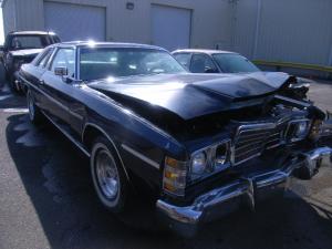 Venta de autopartes ford ltd 1975.