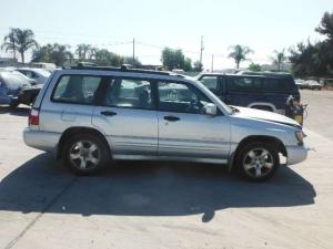 En Venta Puertas Originales para Subaru Forester.
