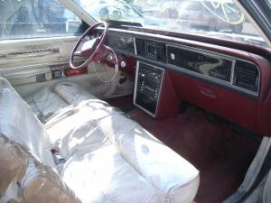 Venta de repuestos y accesorios Ford t-bird 1980.
