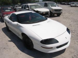 Venta de motores y transmisiones Chevrolet camaro 1996.