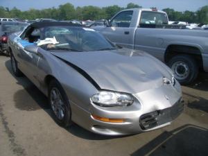 Venta de autopartes y accesorios chevrolet camaro 2000.