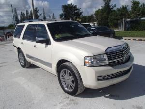 Faros o Focos Seminuevos para Lincoln Navigator.