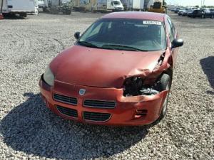 Venta de refacciones usadas para Dodge stratus.