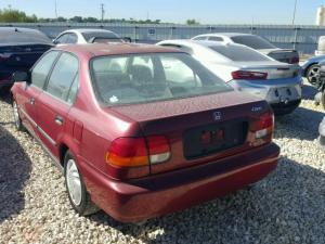 Venta de refacciones originales para Honda civic.