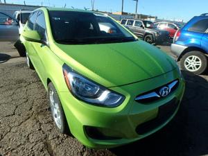 Venta de vidrios para Hyundai Accent.