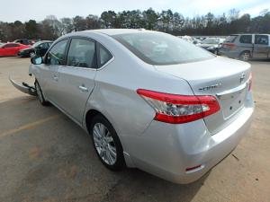 Venta de Salpicaderas para Nissan Sentra