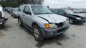 Venta de Salpicaderas para Isuzu Amigo 