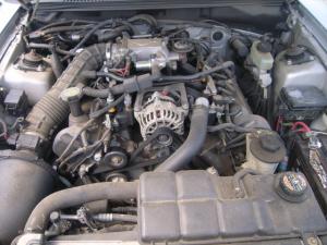 Venta de Motores y Accesorios Ford Mustang 2000.