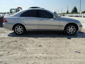 Puertas en Venta para Mercedes-Benz C220 C240
