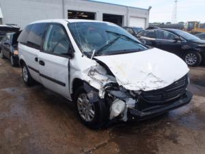 Venta de Partes de colision y Refacciones Dodge Caravan 2007.