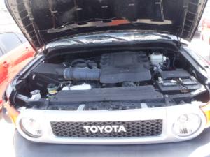 Venta de Motores y Transmisiones Toyota FJ Cruiser 2010.