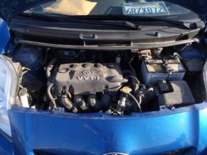 Venta de Motores y Partes de colision Toyota Yaris 2010.