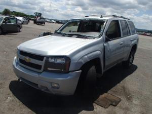 Venta de refacciones y partes de colision Chevrolet Trail blazer 2008.