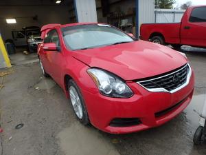 Venta de Faros Seminuevos para Nissan Altima 