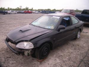 Venta de refacciones y partes de colision honda civic 1997.