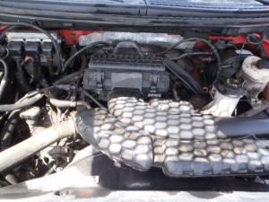 Venta de computadoras para Ford.