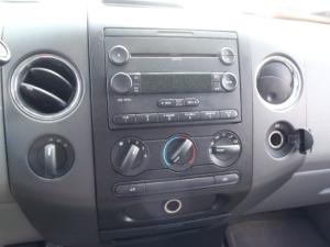 Venta de estereos para Ford.