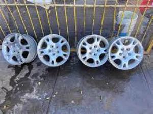 Venta de Rines originales para Chrysler Fifth Avenue