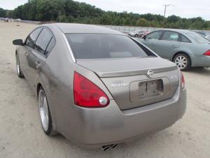 Venta de micas/calaveras originales para Nissan maxima de todos los anos.