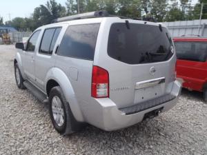 Venta de micas/calaveras originales para Nissan pathfinder.