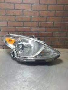 Venta de Faros originales para Nissan Versa