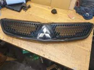 Venta de Parrillas originales de Mitsubishi Lancer