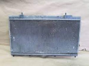 Radiadores seminuevos para Mitsubishi Spyder