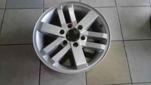 Venta de Rines Originales Isuzu Axiom