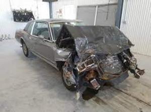 Planchuelas siniestradas para Chevrolet Montecarlo