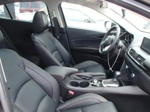 Venta de Volantes para Mazda 3