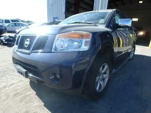 Focos seminuevos para Nissan Armada