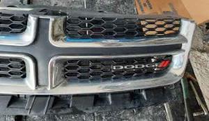 Venta de Parrillas Originales para Dodge Avenger