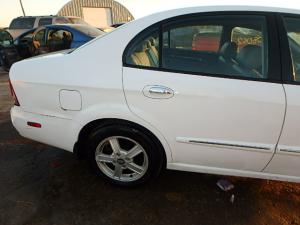 Venta de Puertas para Suzuki Verona