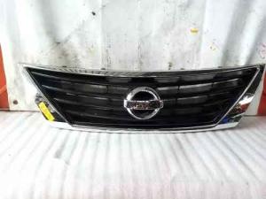 Parrillas Originales para Nissan Versa