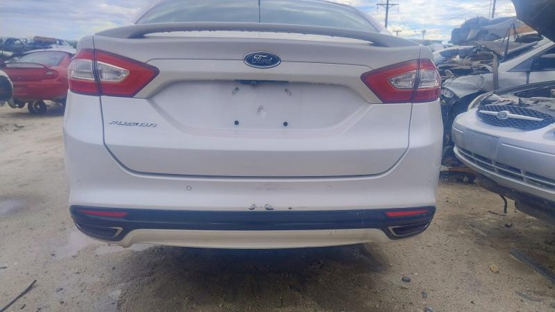 Medallones Originales para Mazda B2000, B2600 y B3000. yonkes en mexico