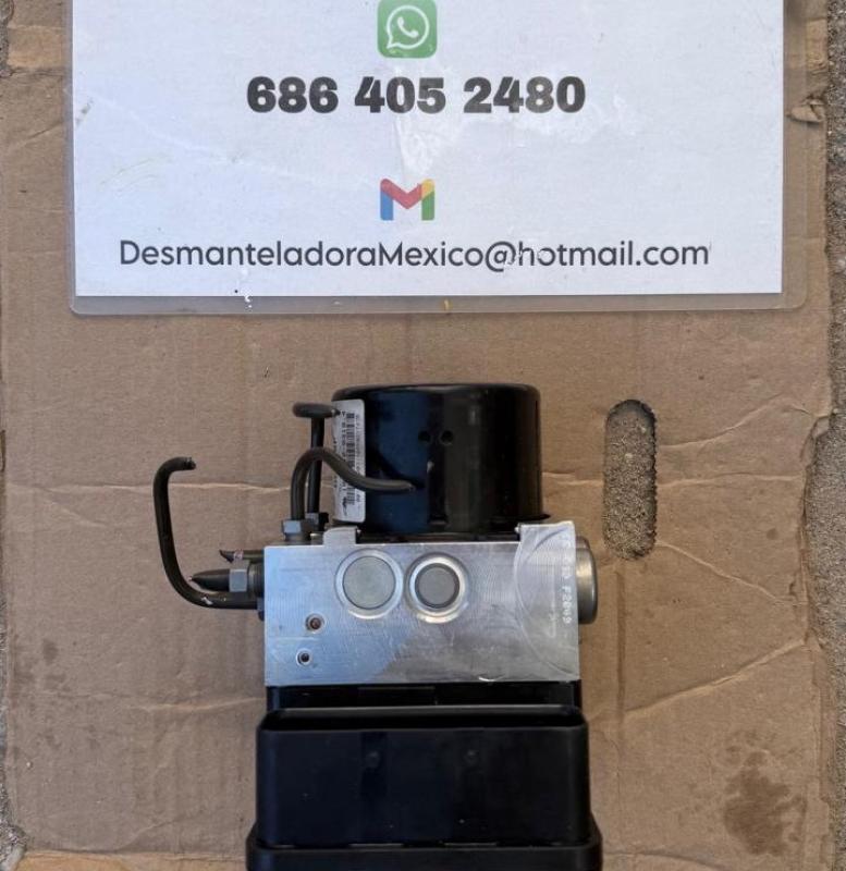 Planchuelas Seminuevas para Lincoln Navigator. yonkes en mexico