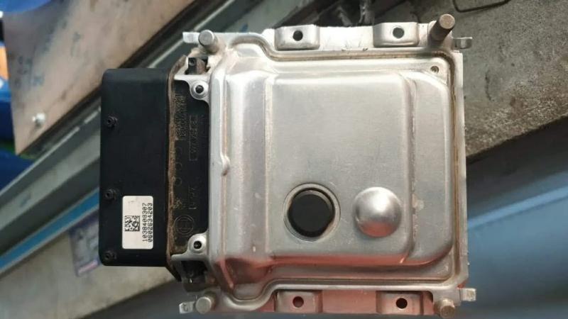 Computadoras usadas para Mercedes Benz C320 yonkes en mexico