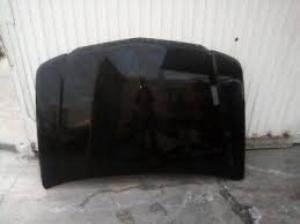 Cofre de Cadillac Escalade 2002